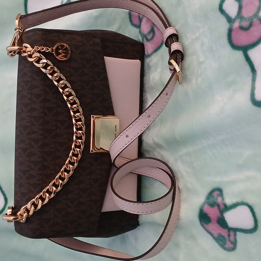 Authentic Michael Kors Medium Monogram Handbag